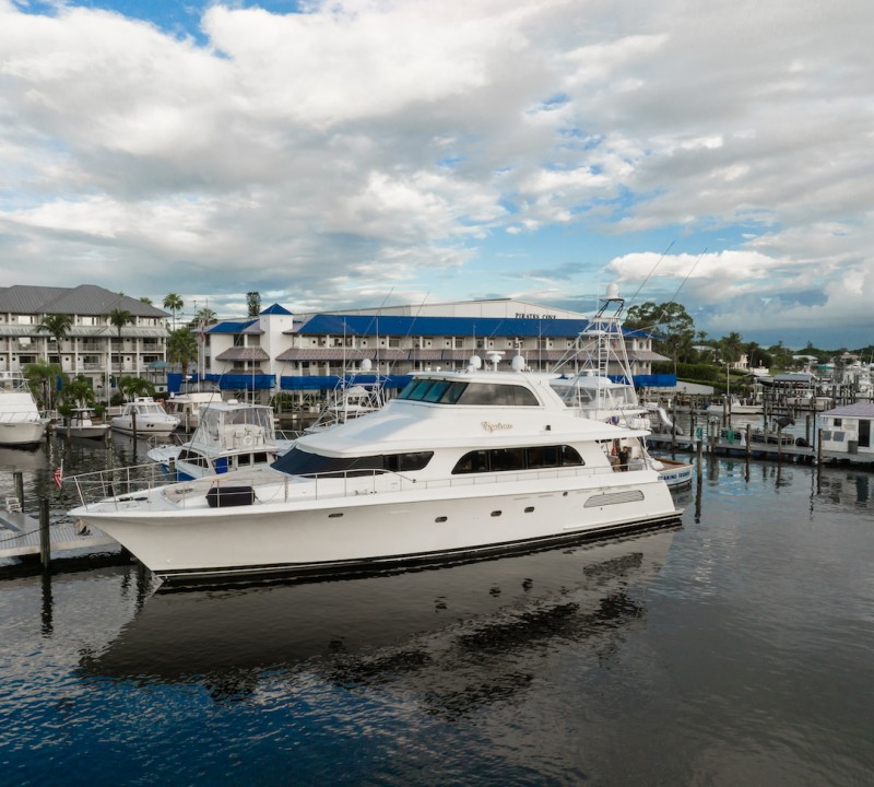 Additional Images Of The Cheoy Lee Superyacht Mazu — Yacht Charter